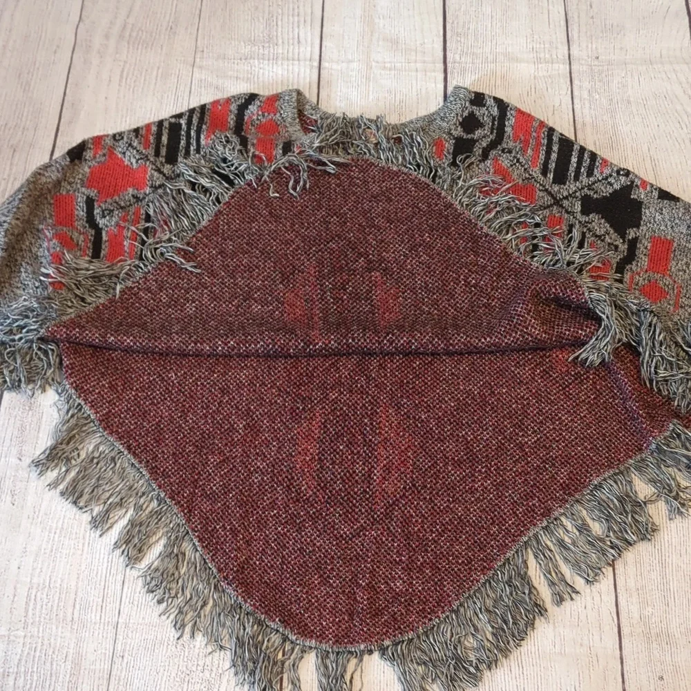 Poncho sweater - Picture 3 of 5